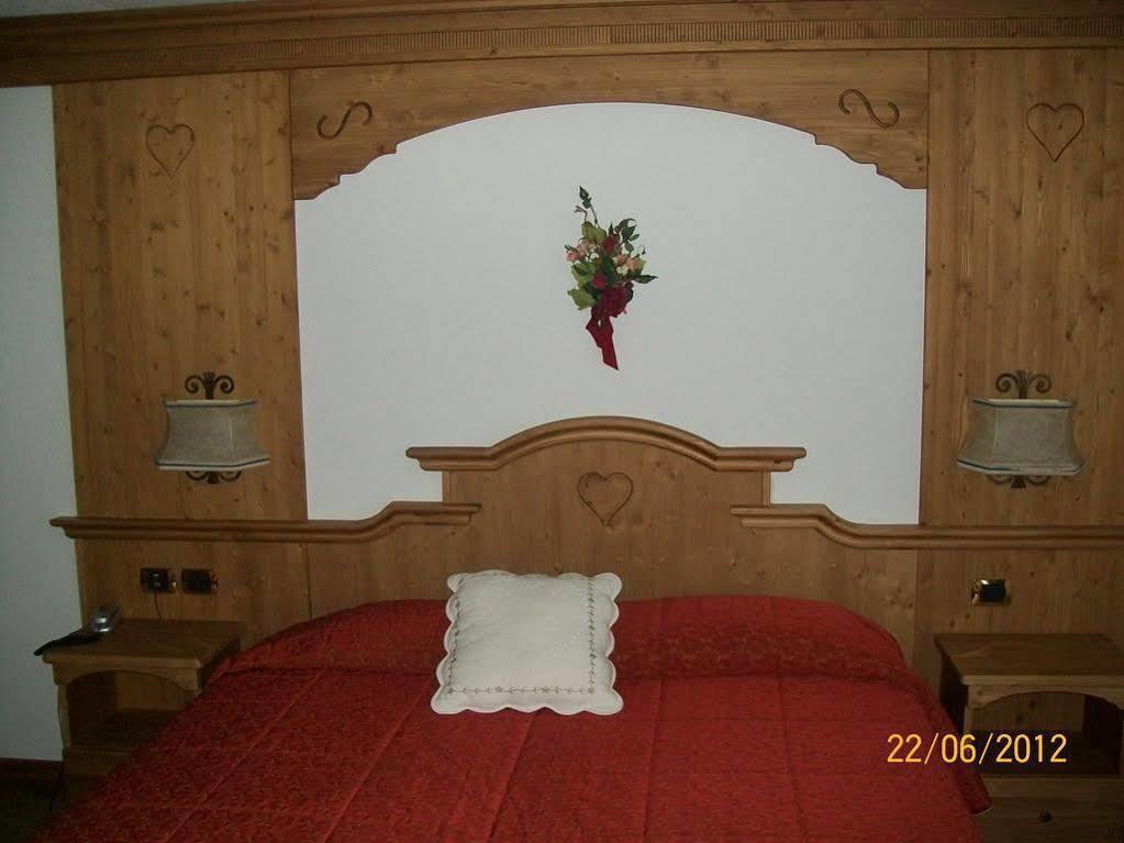 Hotel San Martino San Martino Di Castrozza Buitenkant foto