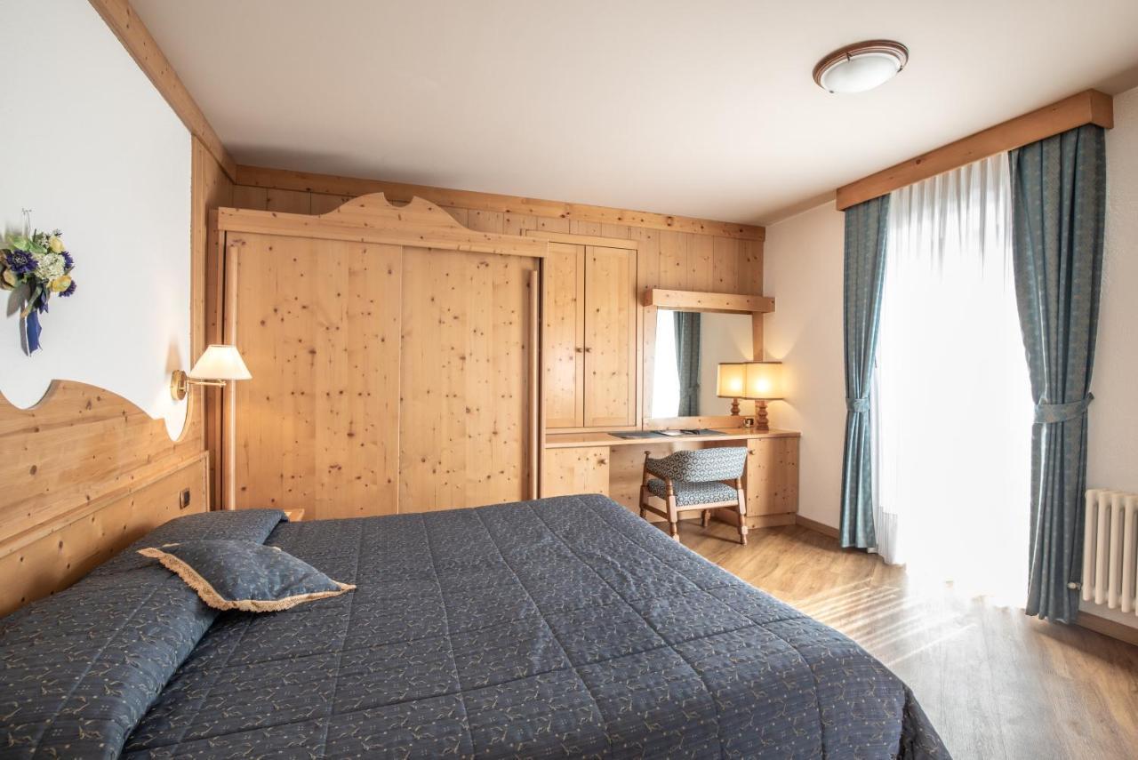 Hotel San Martino San Martino Di Castrozza Buitenkant foto